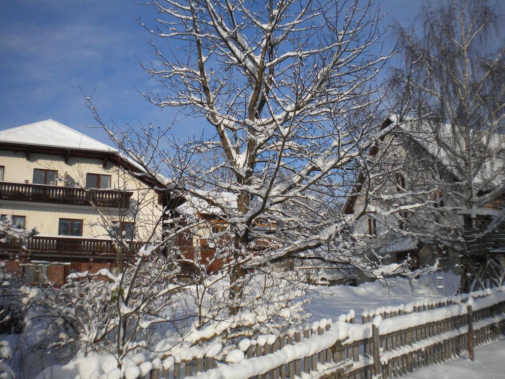 Naturpark Bauernhof Sperl Mariahof المظهر الخارجي الصورة